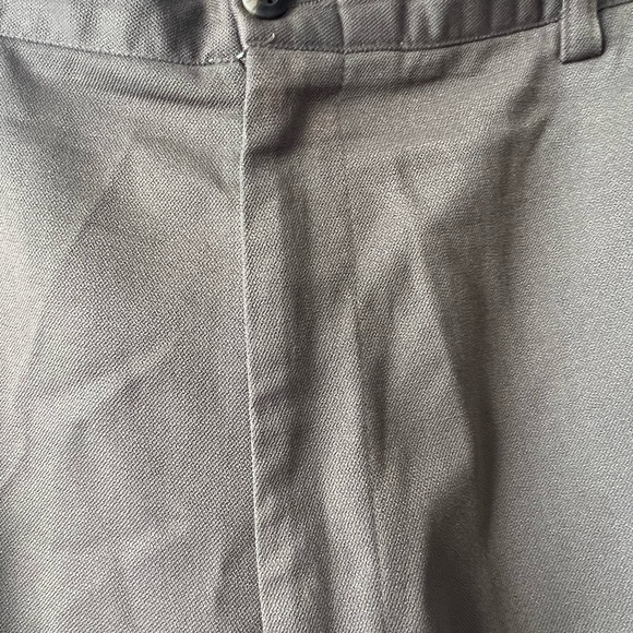 Men's Murano San Remo Pants Size 38 X 32” brownish green. 
Come from a smoke - Picture 3 of 9